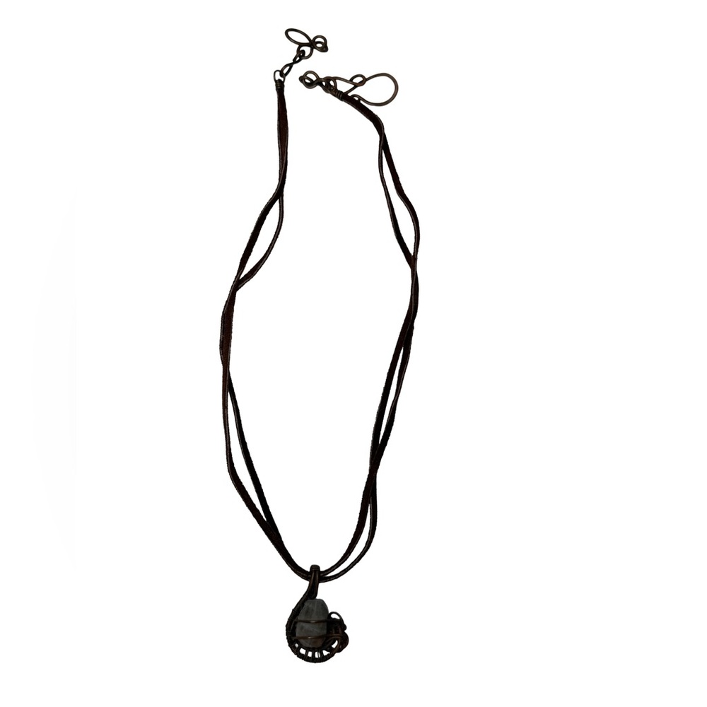 Elegant Black Pendant Necklace